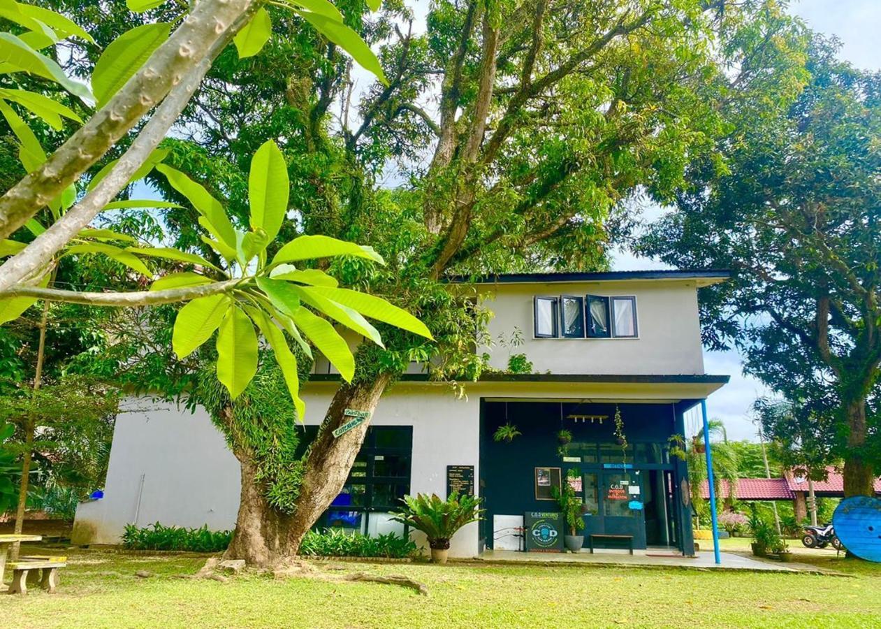 فندق Mango'S Park بورت ديكسون المظهر الخارجي الصورة