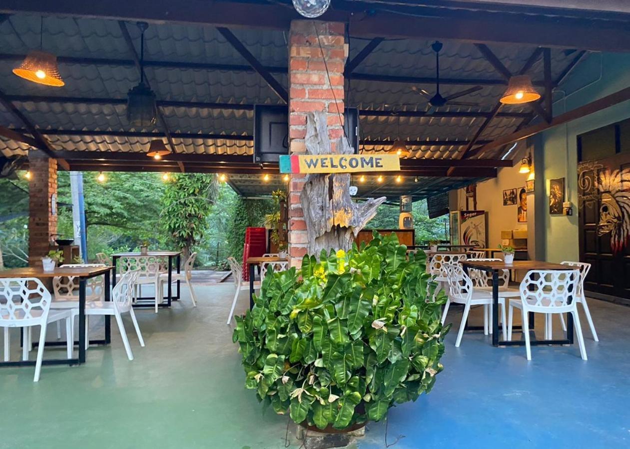 فندق Mango'S Park بورت ديكسون المظهر الخارجي الصورة